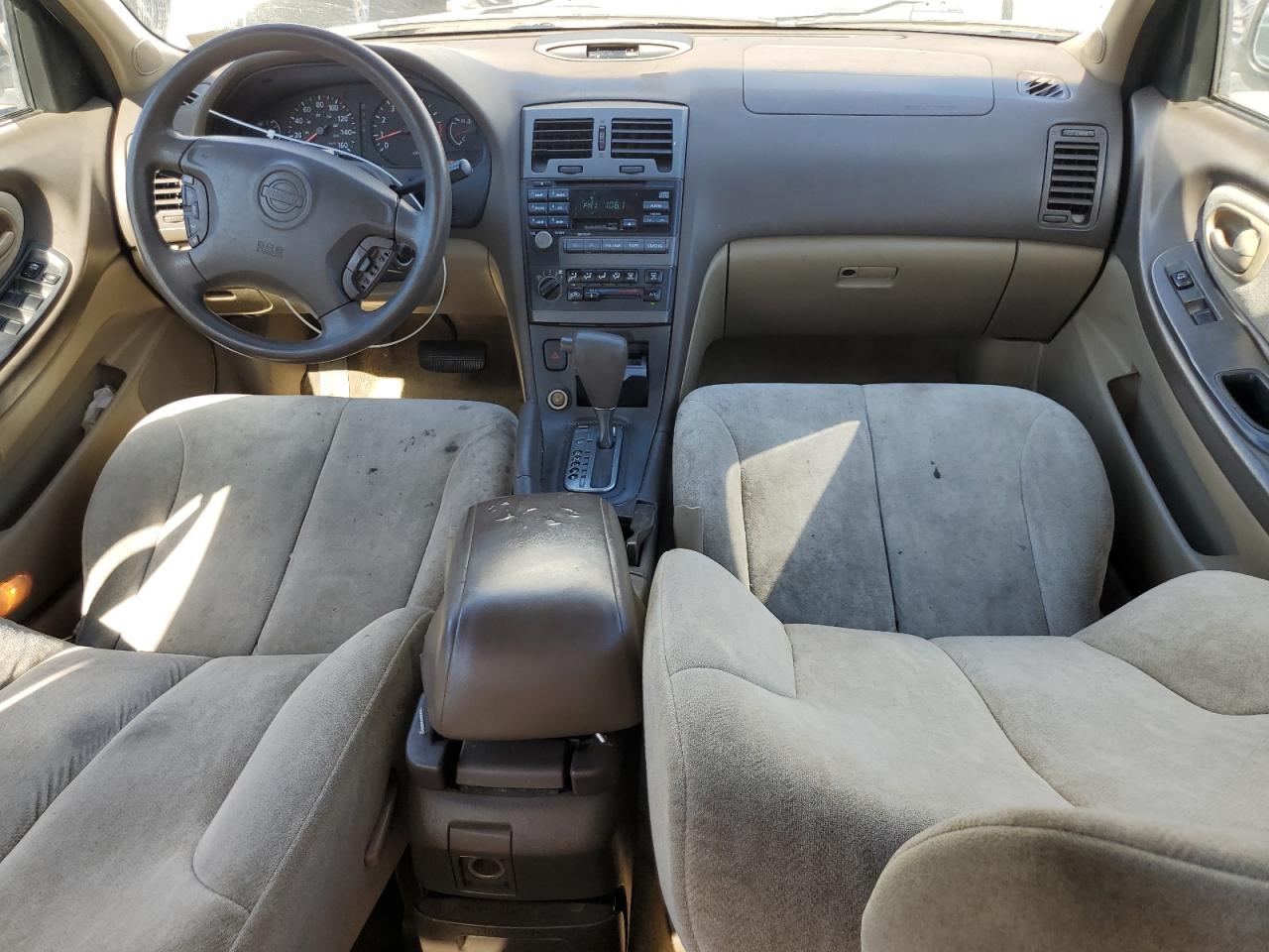 JN1CA31D41T832019 2001 Nissan Maxima Gxe