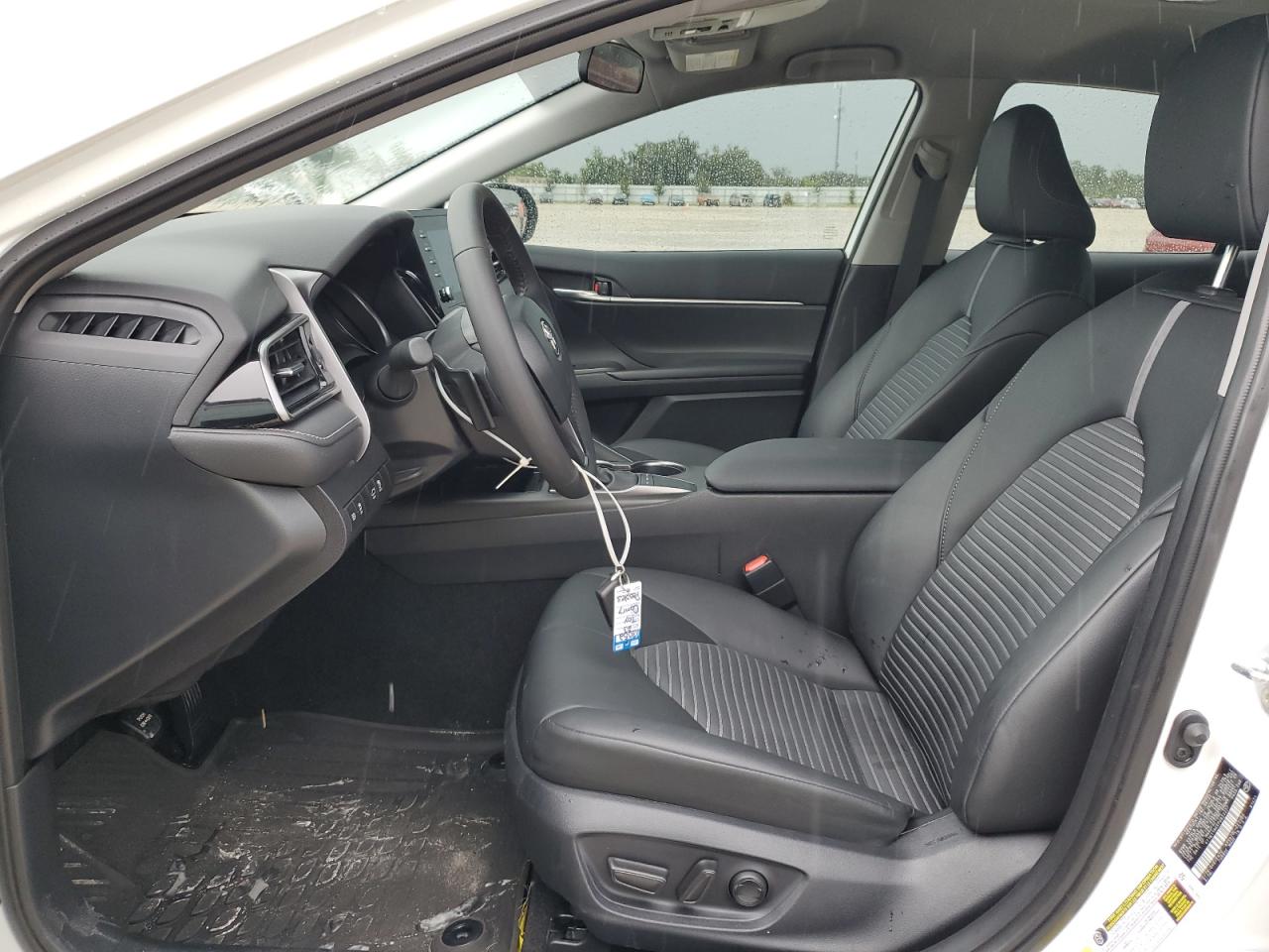 2023 Toyota Camry - Image 7