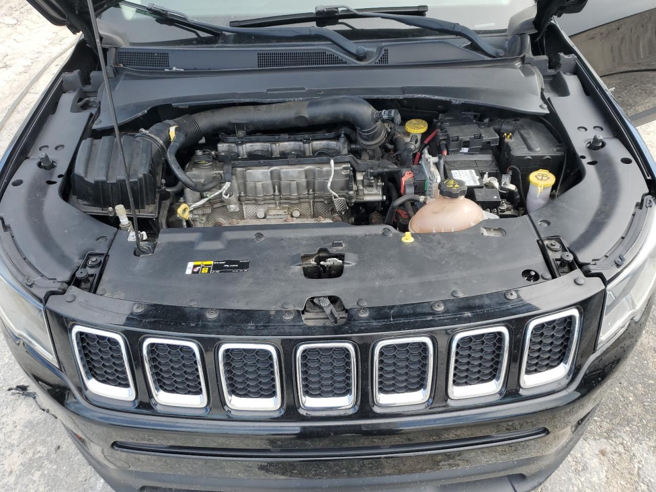 2018 Jeep Compass Latitude VIN: 3C4NJCBB7JT134124 Lot: 68438824