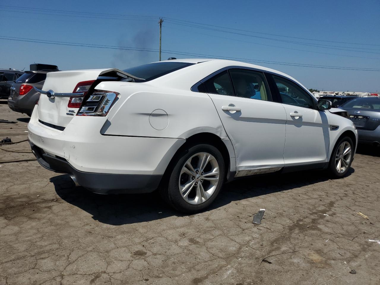 2015 Ford Taurus Sel VIN: 1FAHP2E80FG182166 Lot: 68564924