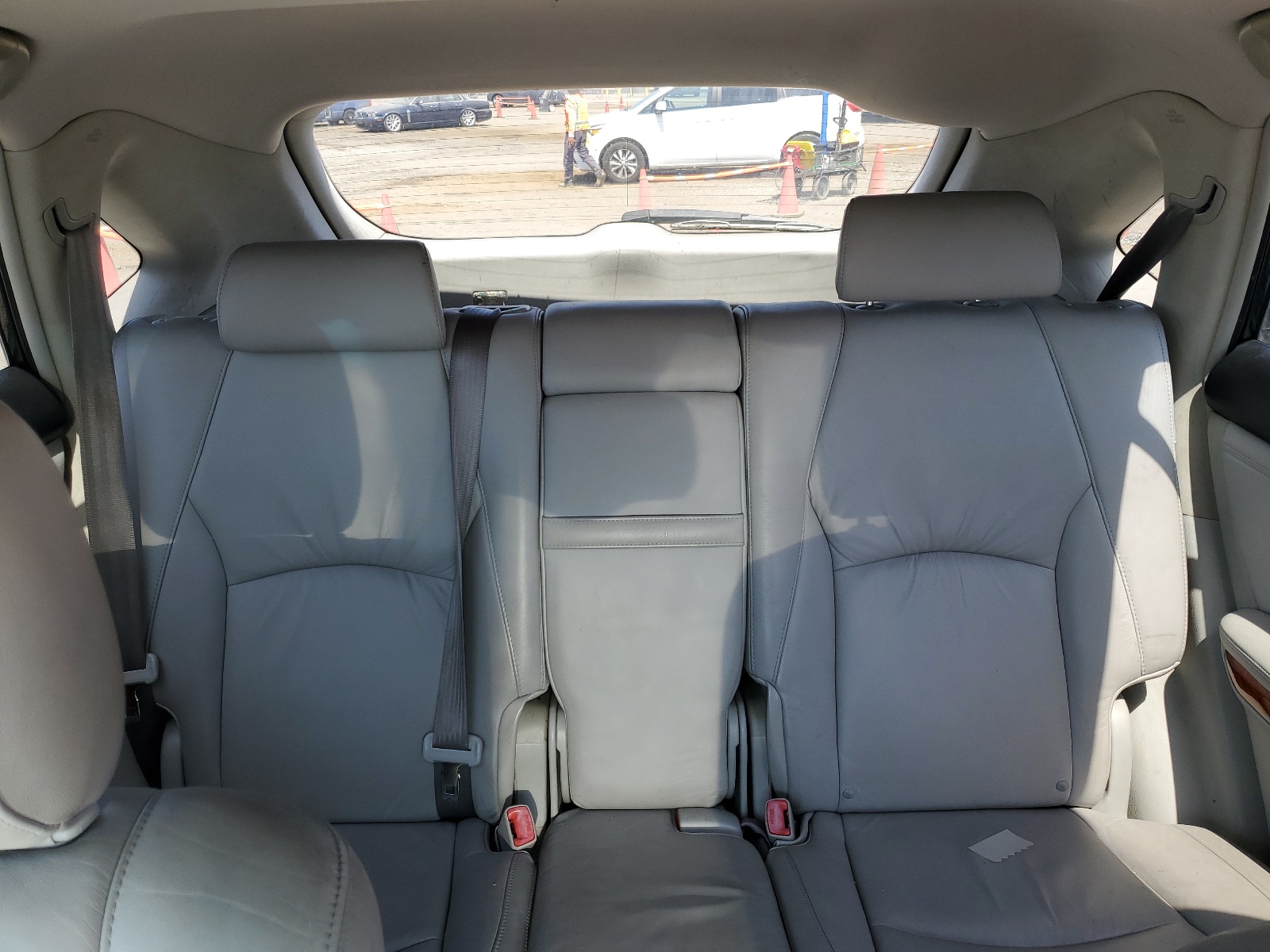 2T2GA31U85C034873 2005 Lexus Rx 330