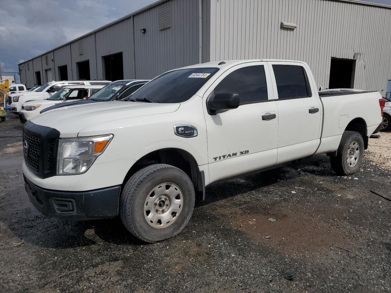 2019 Nissan Titan - Image 1