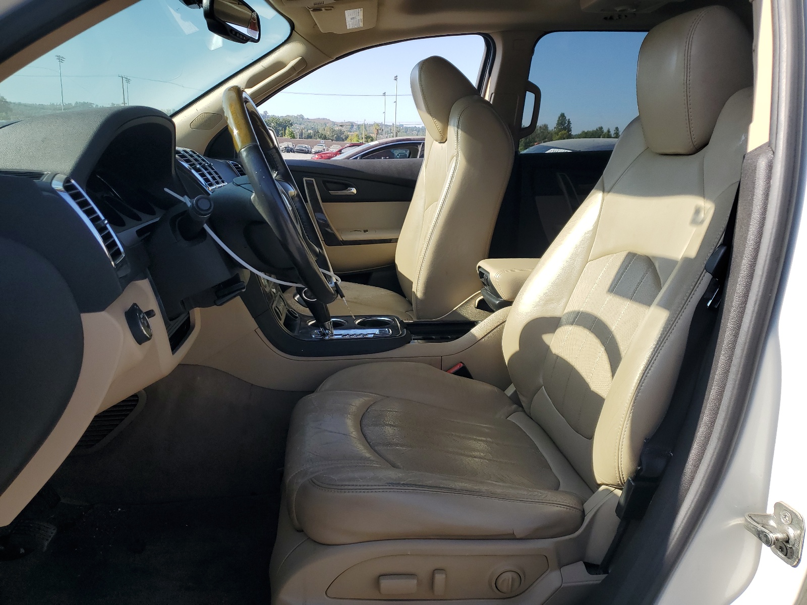 1GKKVTED5BJ211977 2011 GMC Acadia Denali