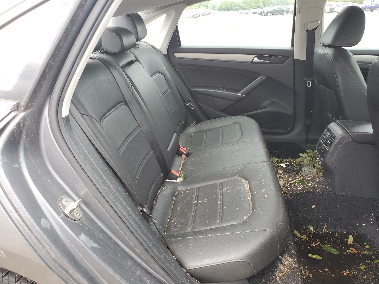 1VWSA7A37LC008068 2020 Volkswagen Passat Se