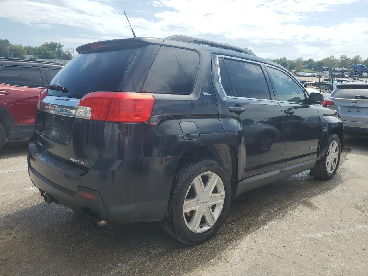 2011 GMC Terrain - Image 3