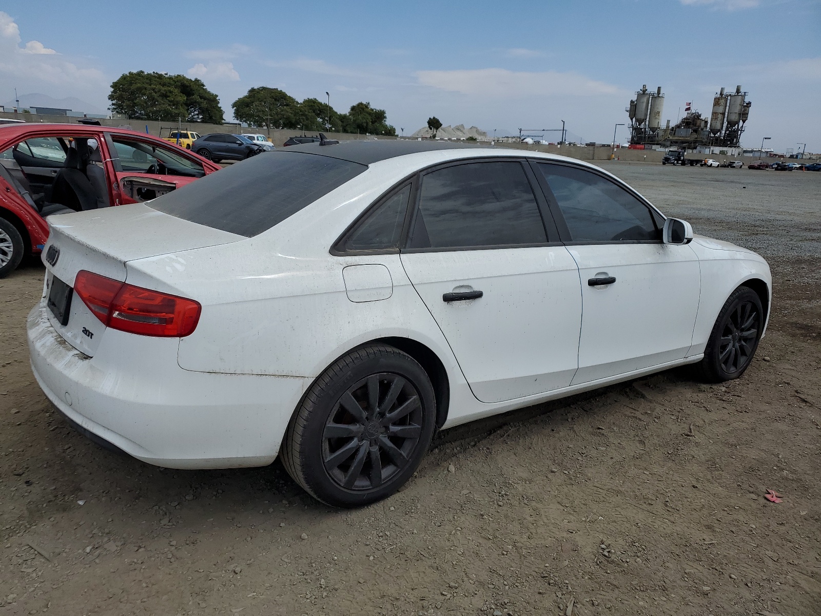 2013 Audi A4 Premium vin: WAUAFAFLXDN023446