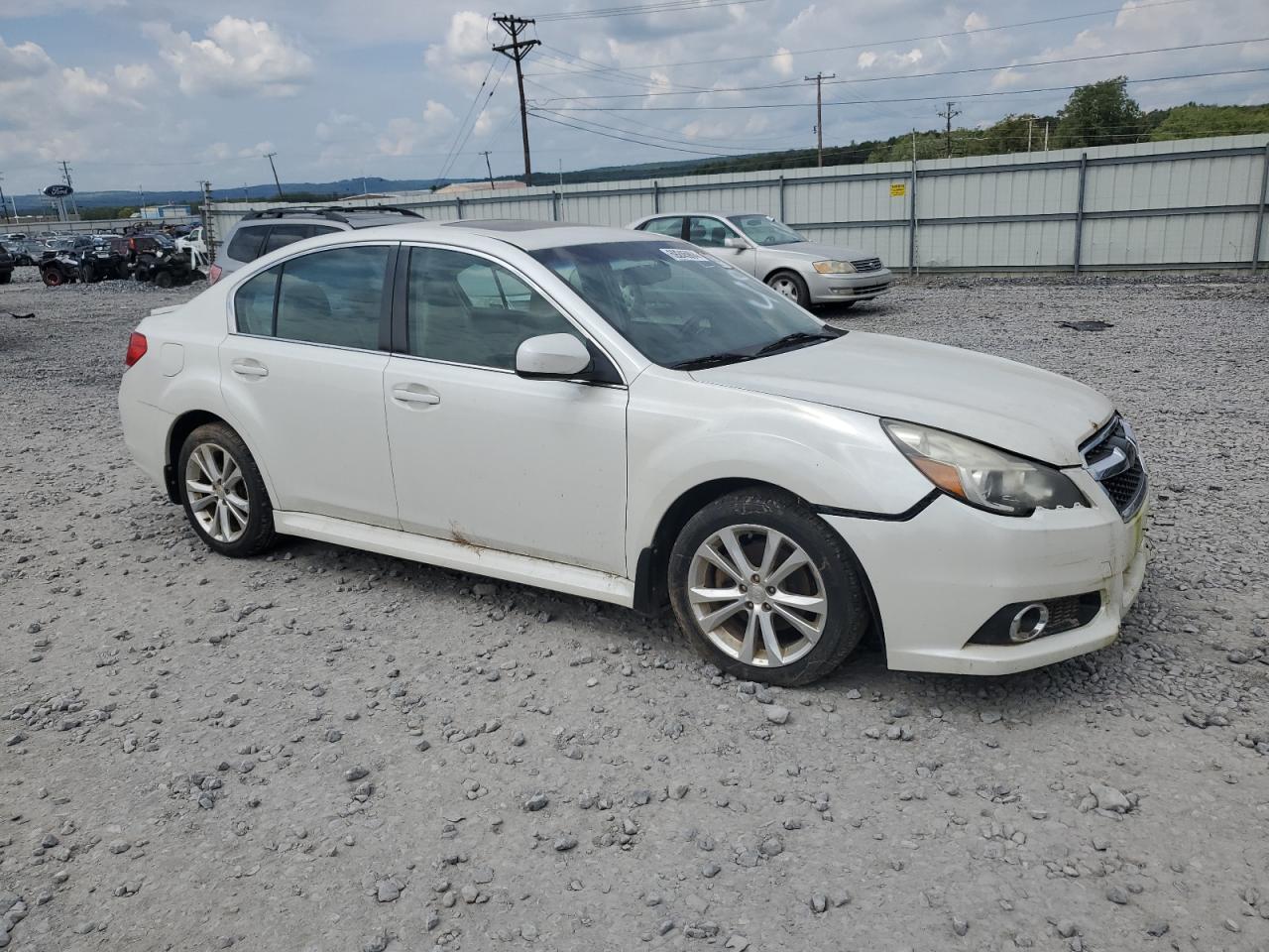 VIN 4S3BMBK61D3040988 2013 SUBARU LEGACY no.4