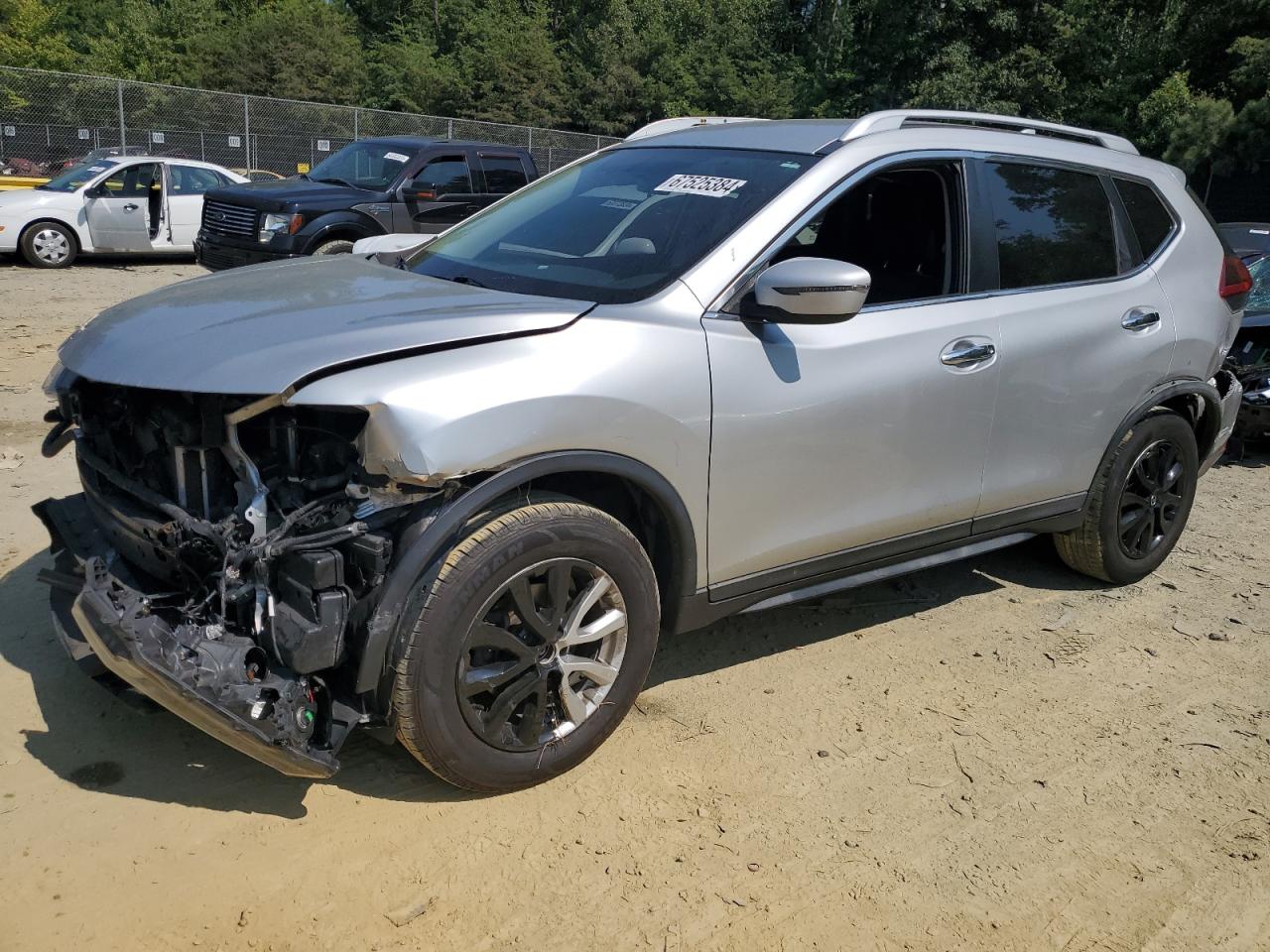 KNMAT2MT4JP505219 2018 NISSAN ROGUE - Image 1