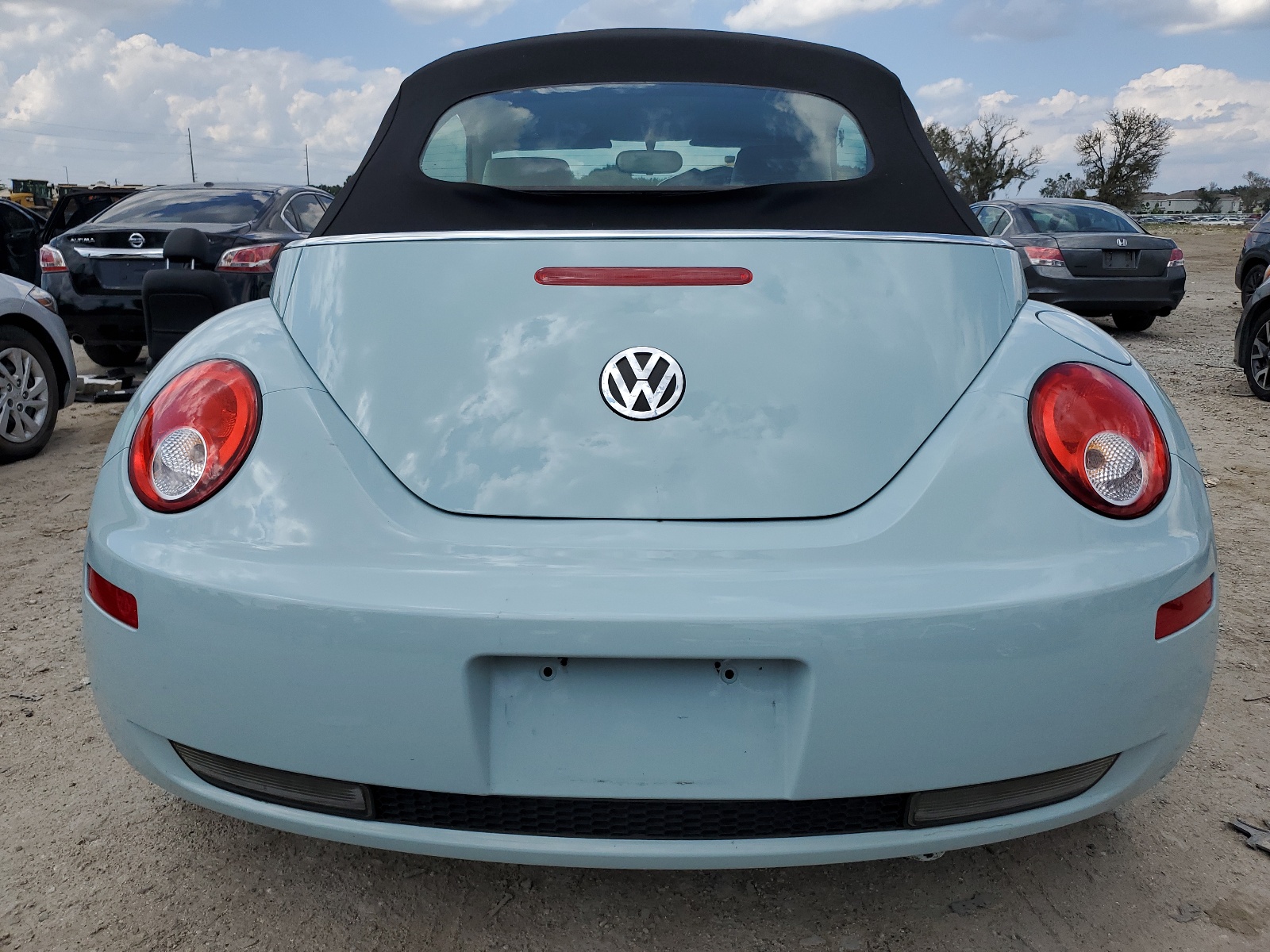 3VWRW3AL5AM011149 2010 Volkswagen New Beetle