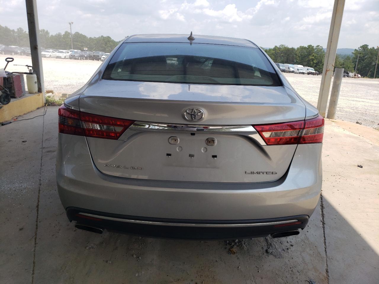 2016 Toyota Avalon - Image 6