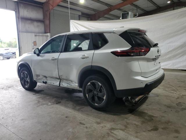  NISSAN ROGUE 2024 White