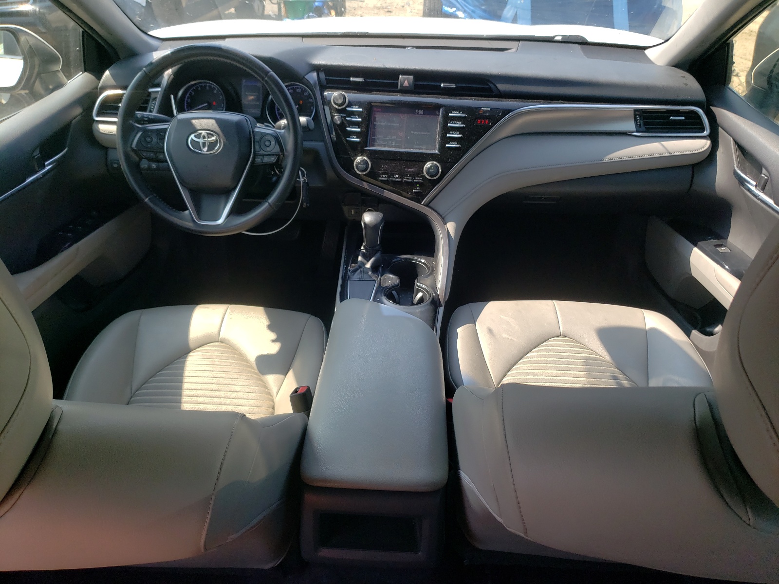 JTNB11HK7J3006729 2018 Toyota Camry L