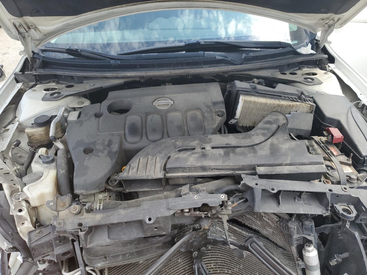 2010 Nissan Altima - Image 12