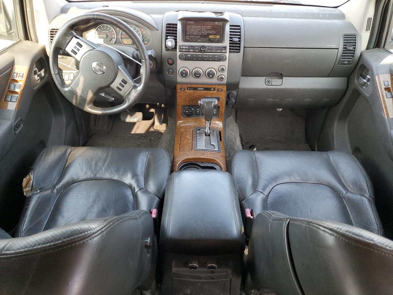 5N1AR18W85C779898 2005 Nissan Pathfinder Le