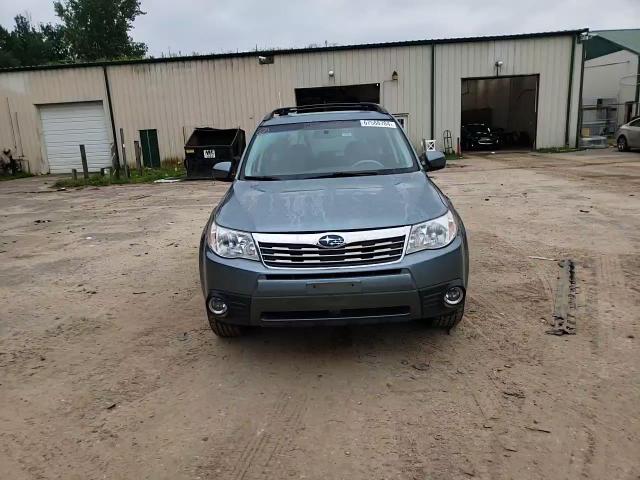 2010 Subaru Forester 2.5X Limited VIN: JF2SH6DC0AH805803 Lot: 67588704