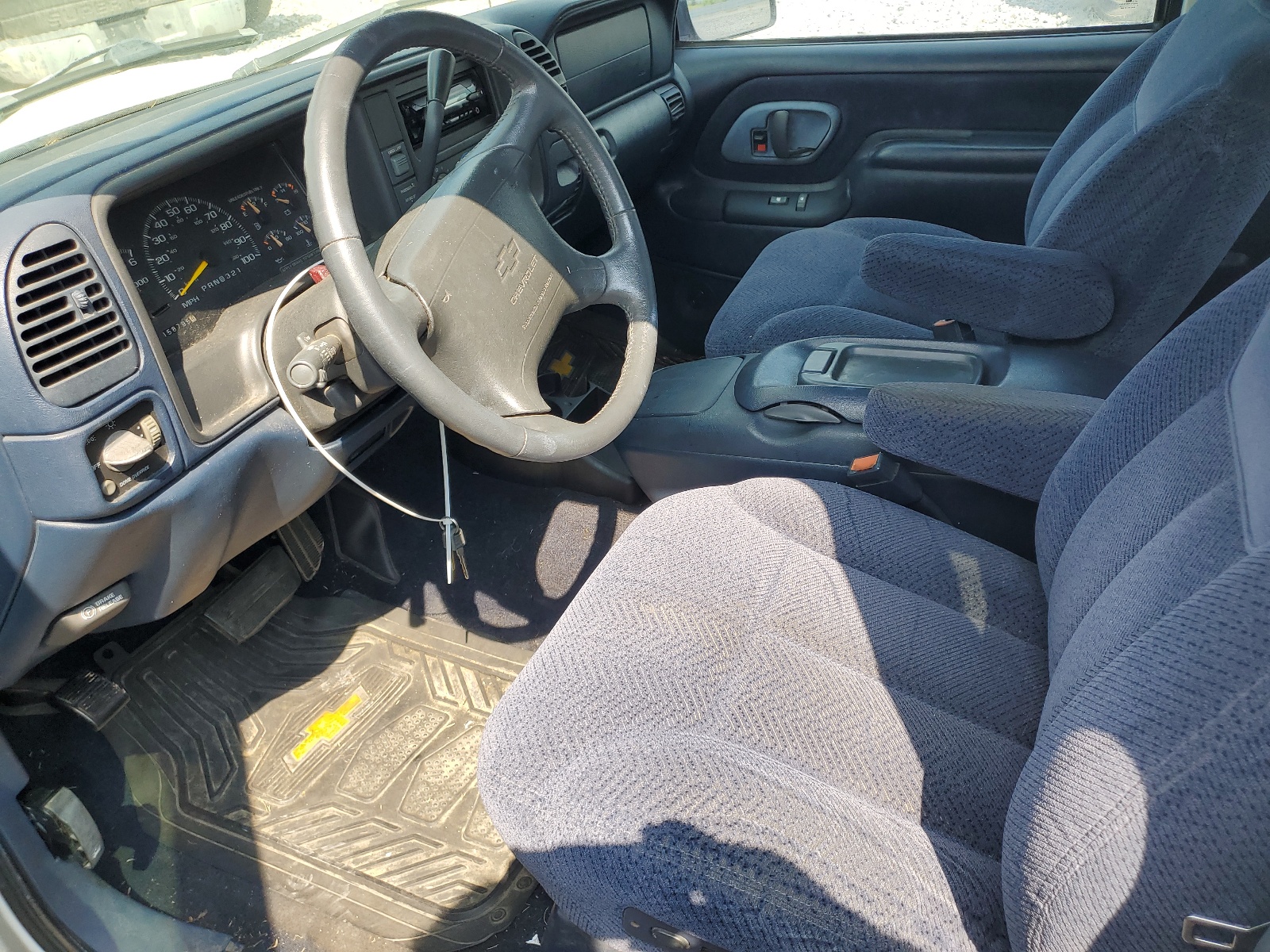 2GCEC19R3V1162575 1997 Chevrolet Gmt-400 C1500