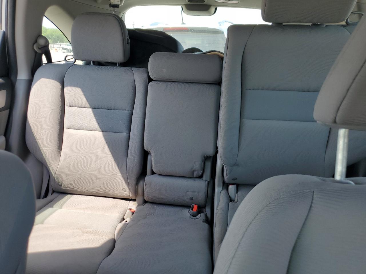 2010 Honda CR-V - Image 10