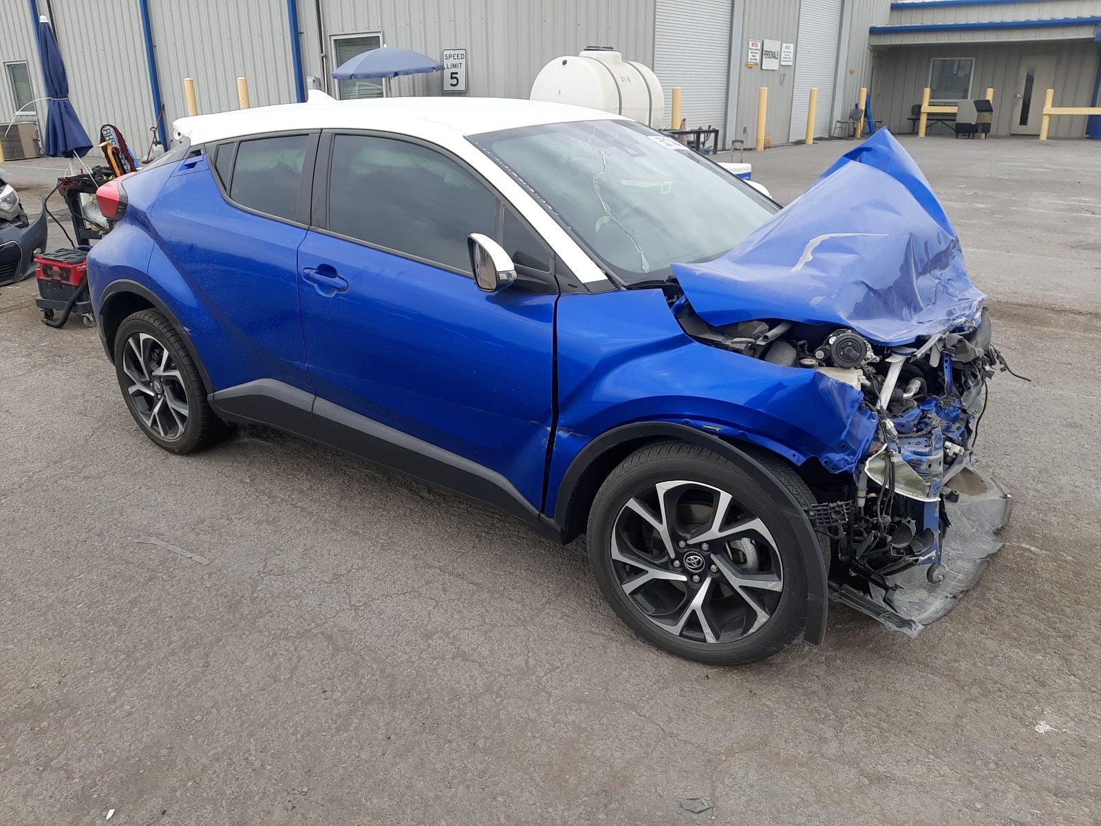 NMTKHMBX1JR018877 2018 Toyota C-Hr Xle