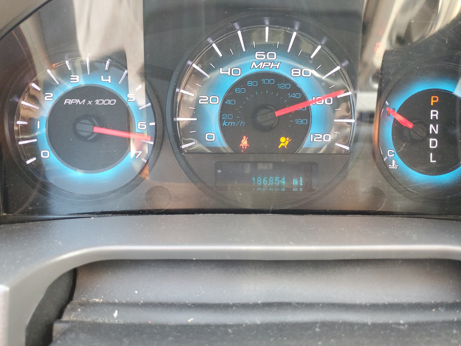 3FAHP0HA4BR118945 2011 Ford Fusion Se