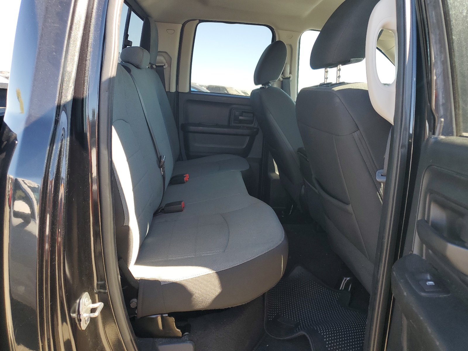 1C6RR6FT1HS730556 2017 Ram 1500 St