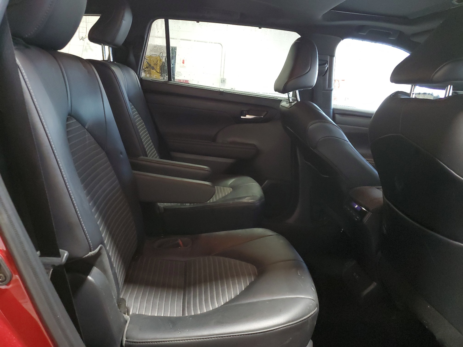 5TDJZRBHXMS069783 2021 Toyota Highlander Xse