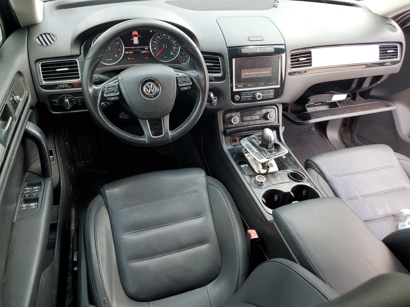 WVGFF9BP5CD000172 2012 Volkswagen Touareg V6