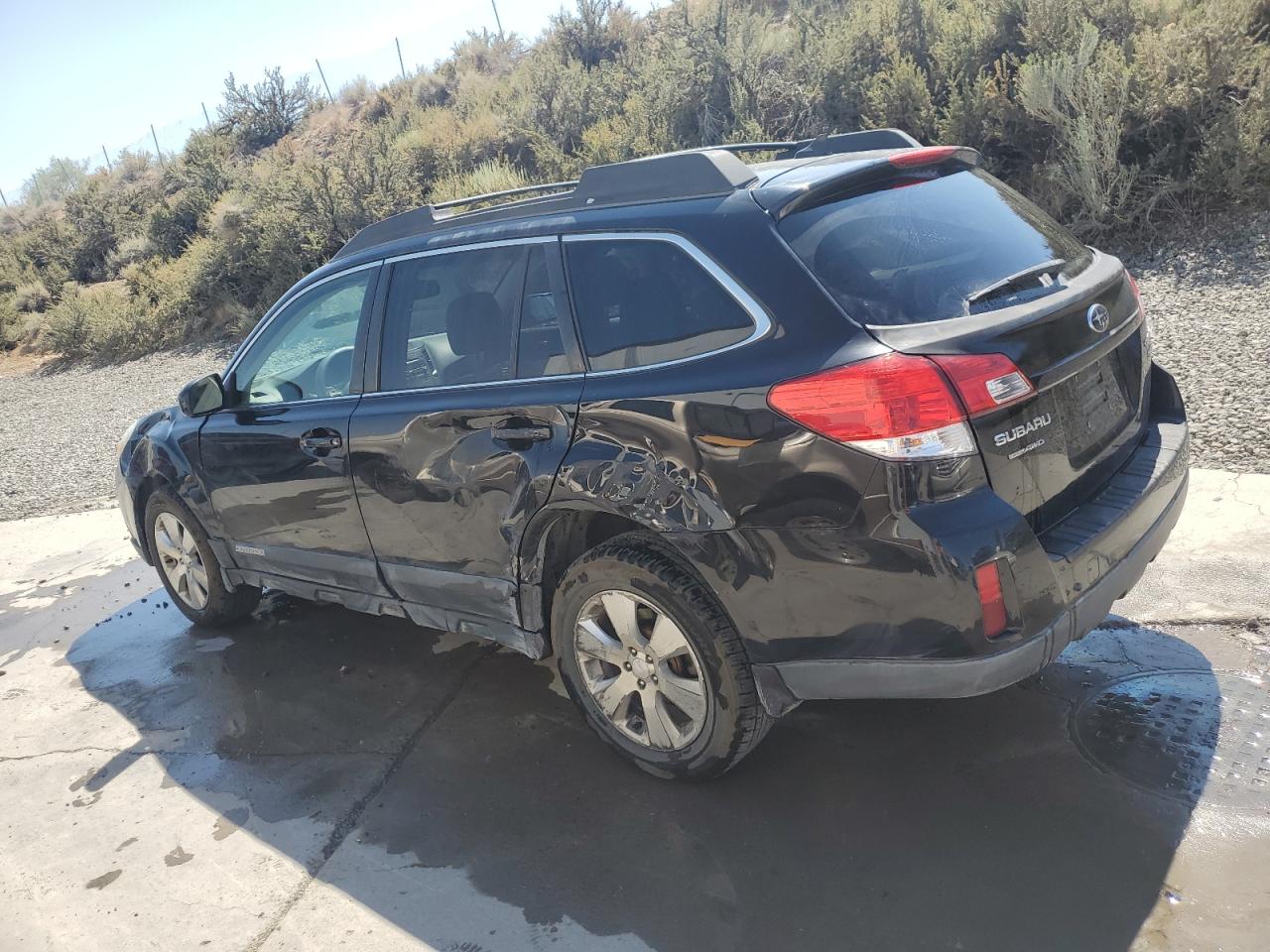 2011 Subaru Outback - Image 2