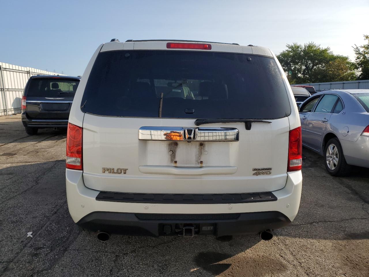 2014 Honda Pilot Touring VIN: 5FNYF4H9XEB011141 Lot: 68251534