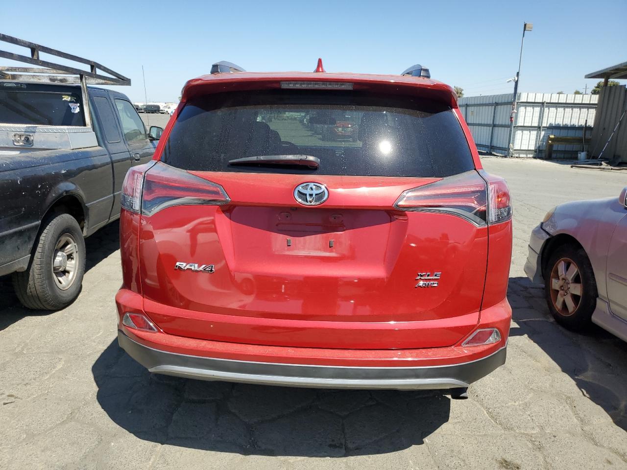 2017 Toyota Rav4 Xle VIN: 2T3RFREV3HW652987 Lot: 66020784