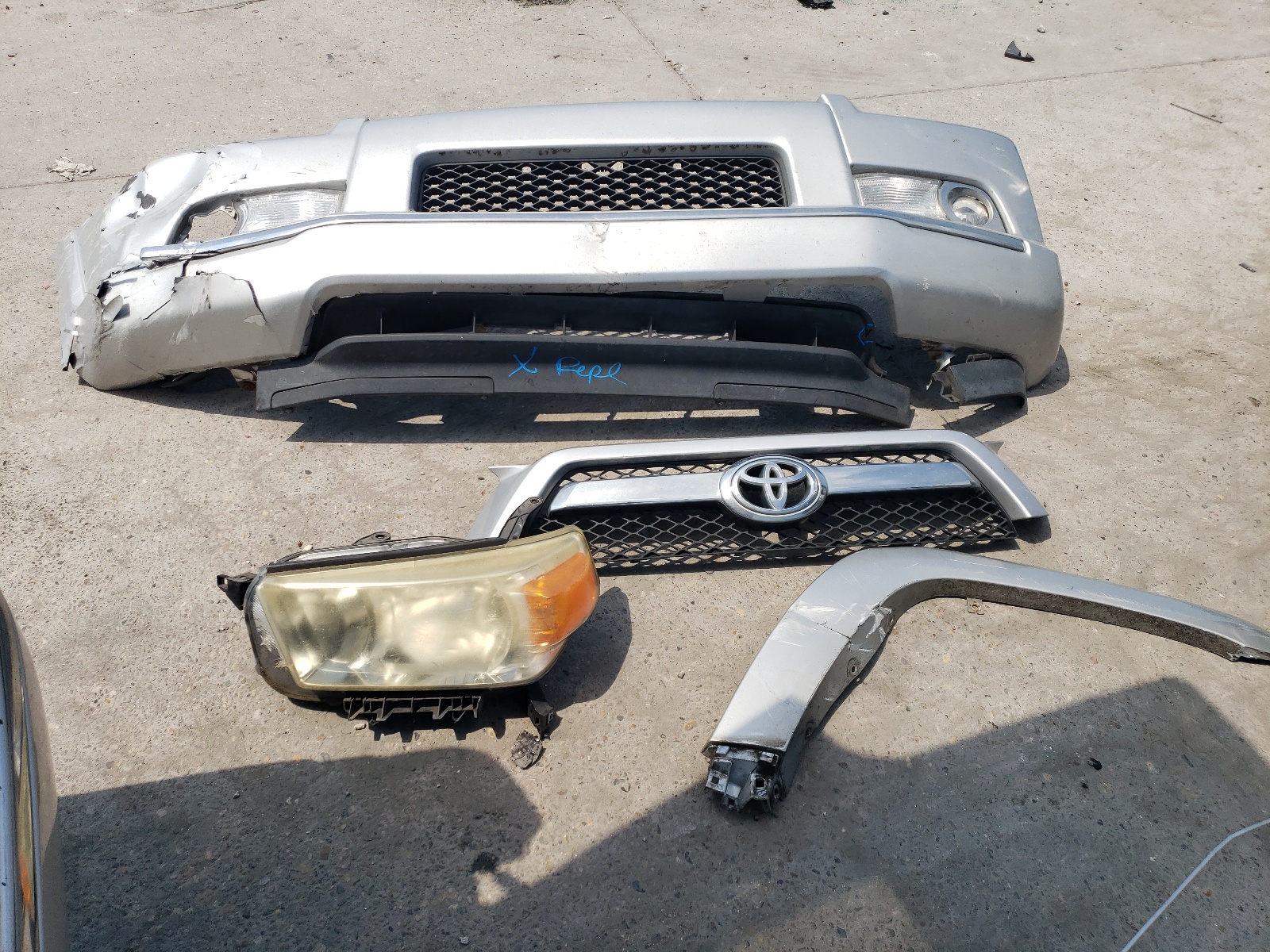 JTEZU5JR0A5001011 2010 Toyota 4Runner Sr5