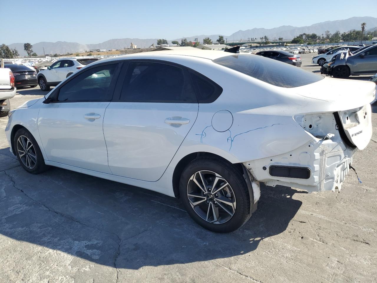 2023 Kia Forte - Image 2