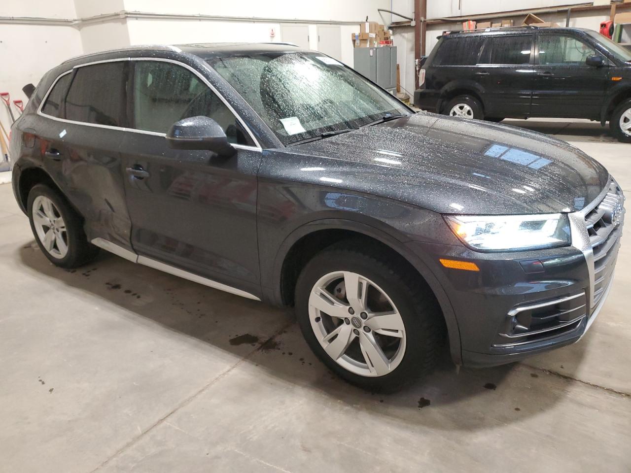 WA1CNAFY7J2032932 2018 Audi Q5 Prestige