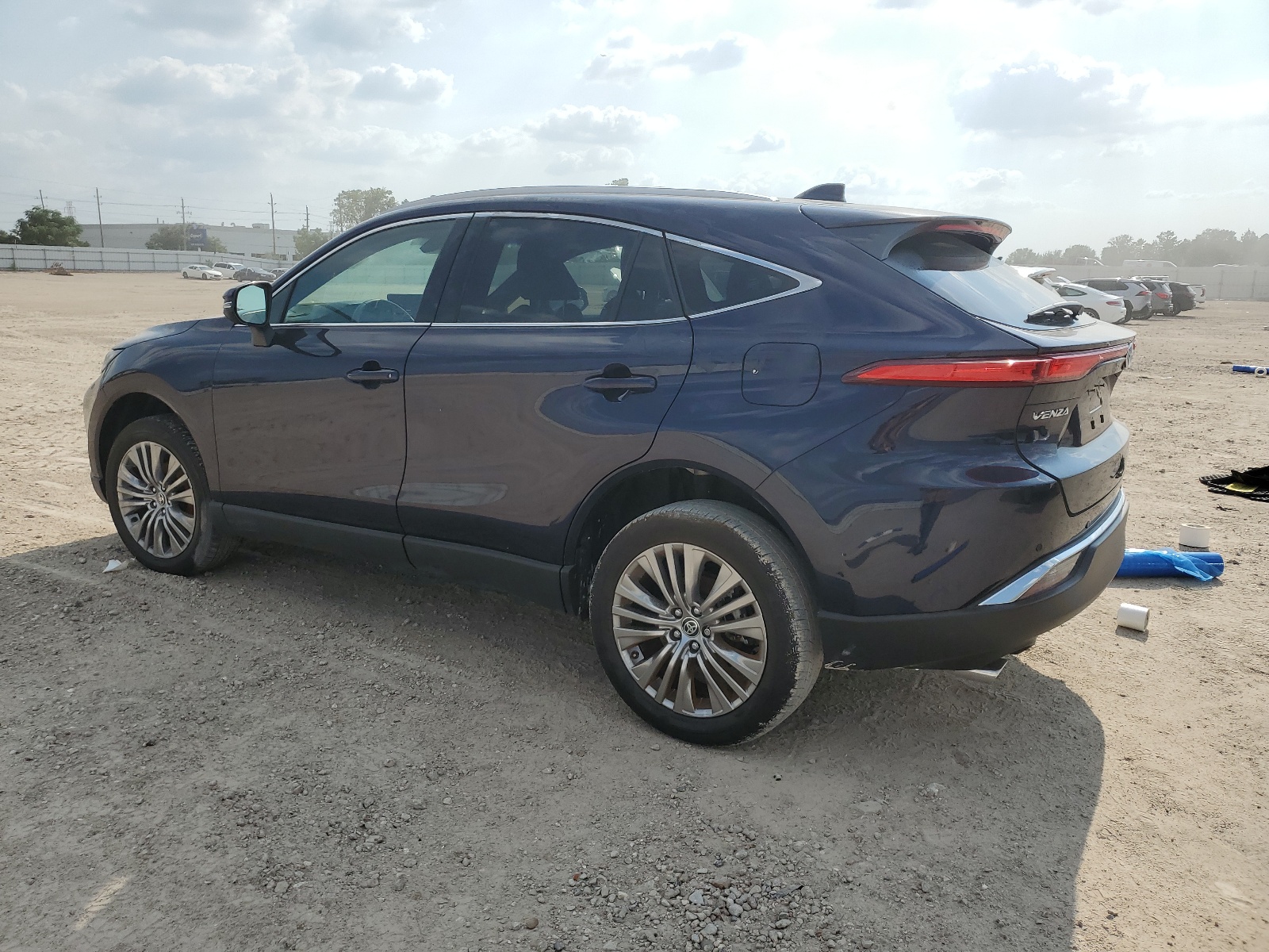 2023 Toyota Venza Le vin: JTEAAAAHXPJ133991