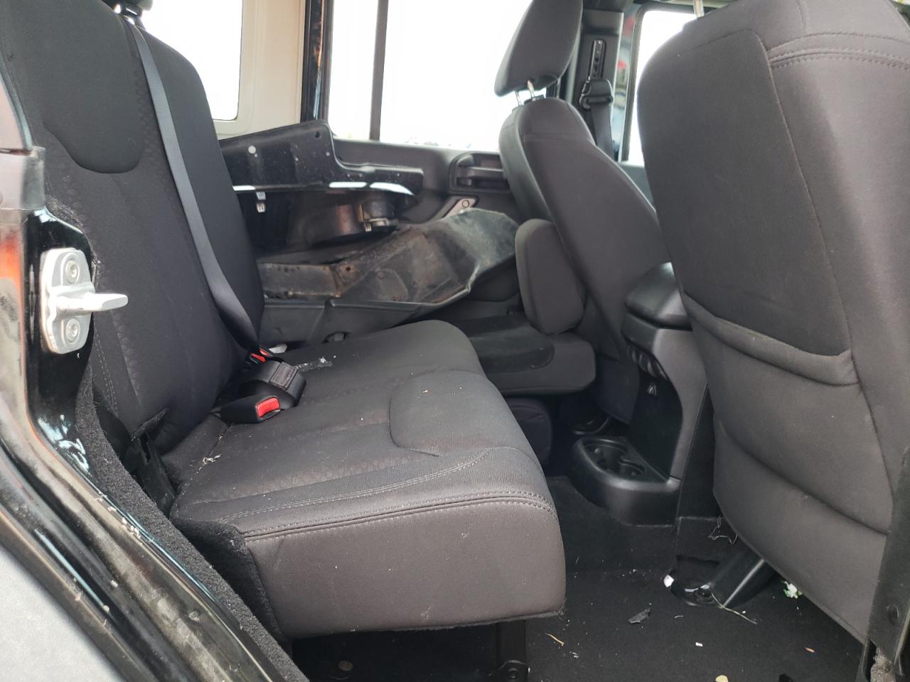 2013 Jeep Wrangler Unlimited Sport VIN: 1C4BJWDG1DL621557 Lot: 69715604