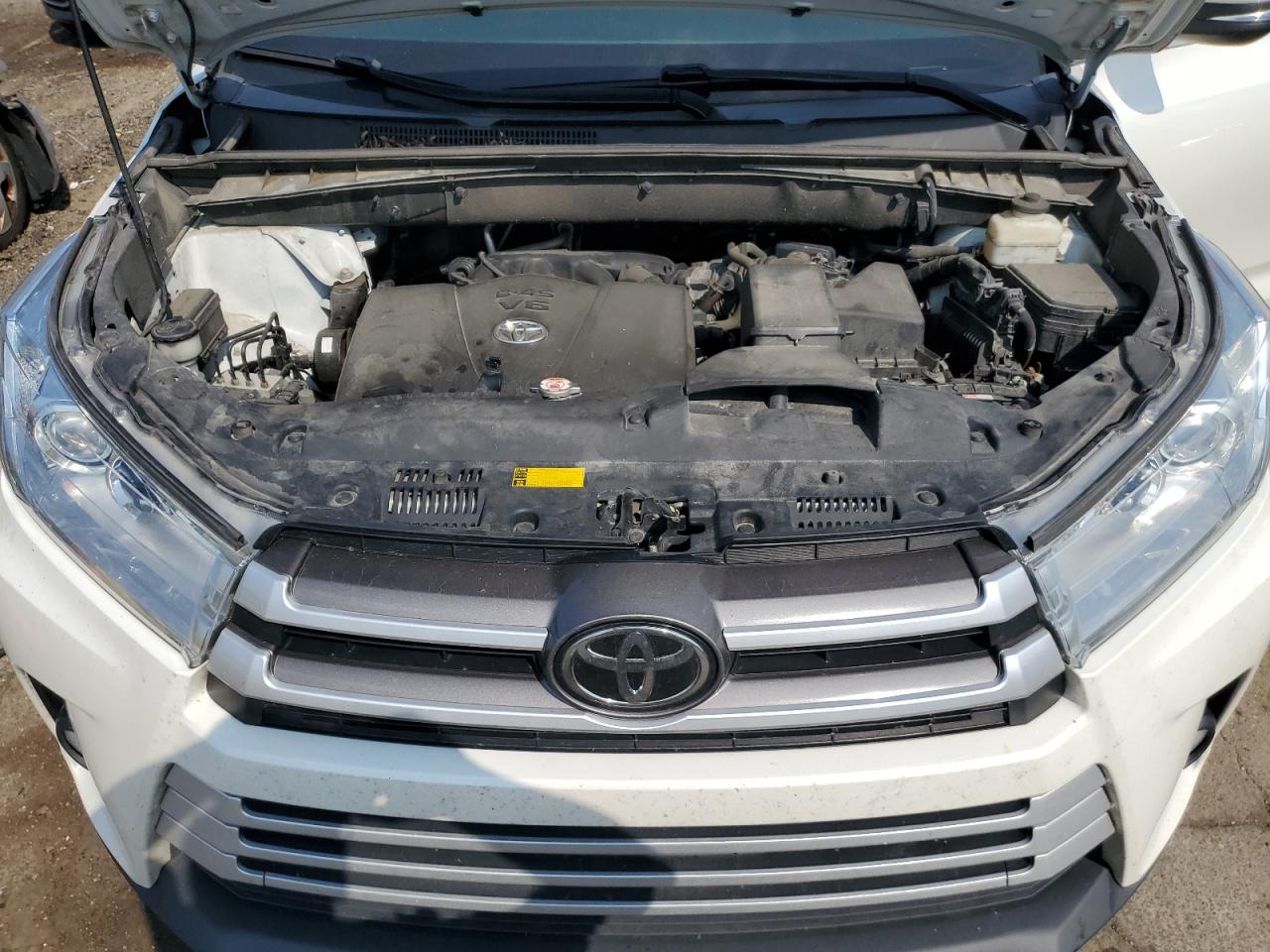 2018 Toyota Highlander Se VIN: 5TDJZRFH6JS529060 Lot: 66780614