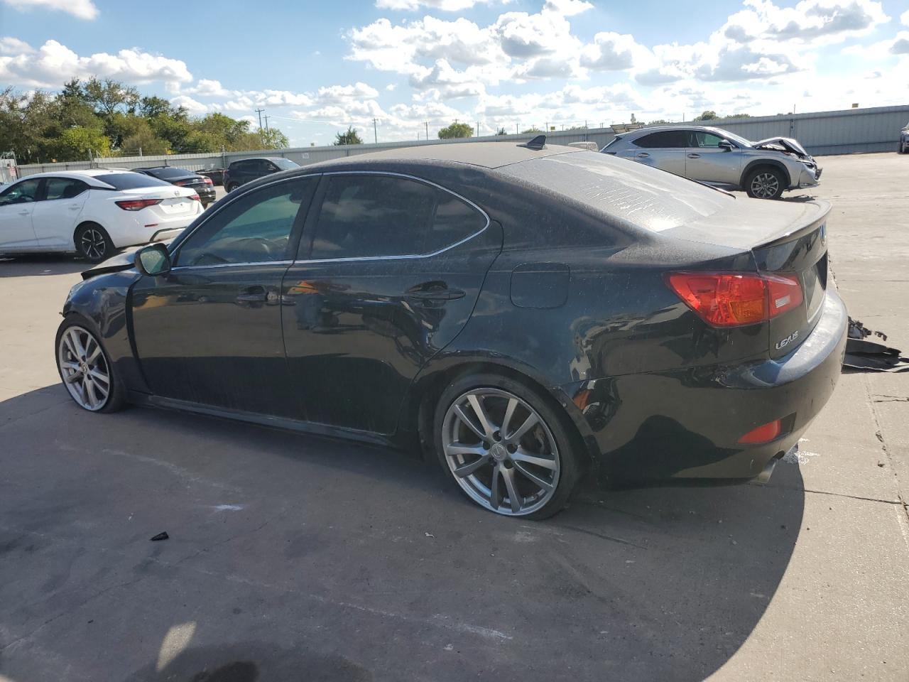 2007 Lexus IS - Image 2