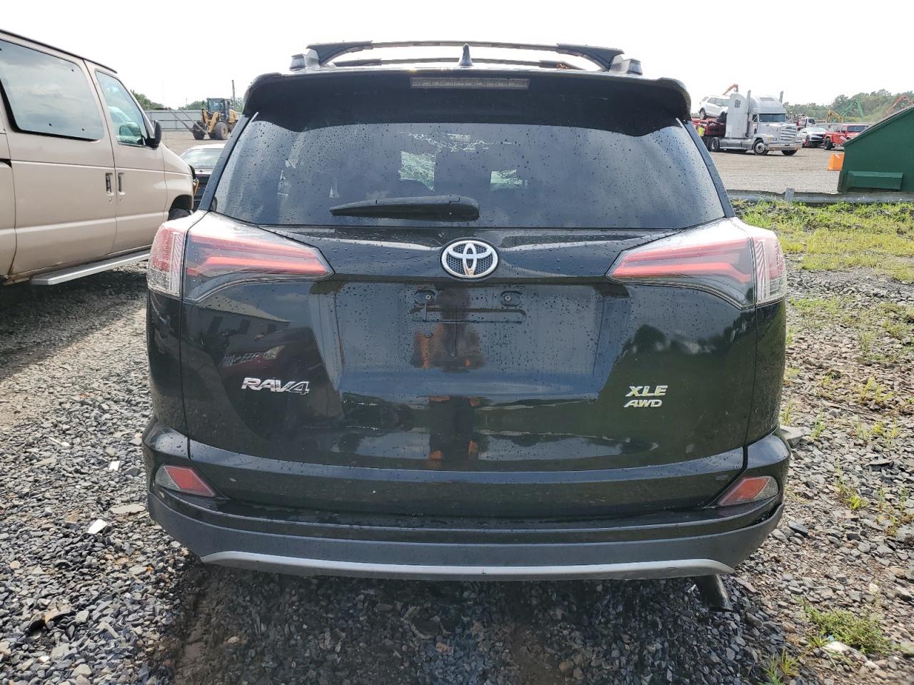 2017 Toyota Rav4 Xle VIN: 2T3RFREV9HW691762 Lot: 65916354