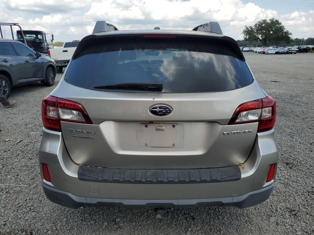 2015 Subaru Outback - Image 6