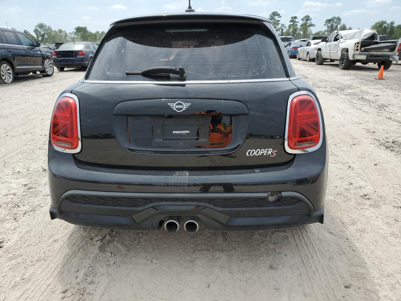 2022 Mini Cooper S VIN: WMW53DK08N2R88946 Lot: 66606514