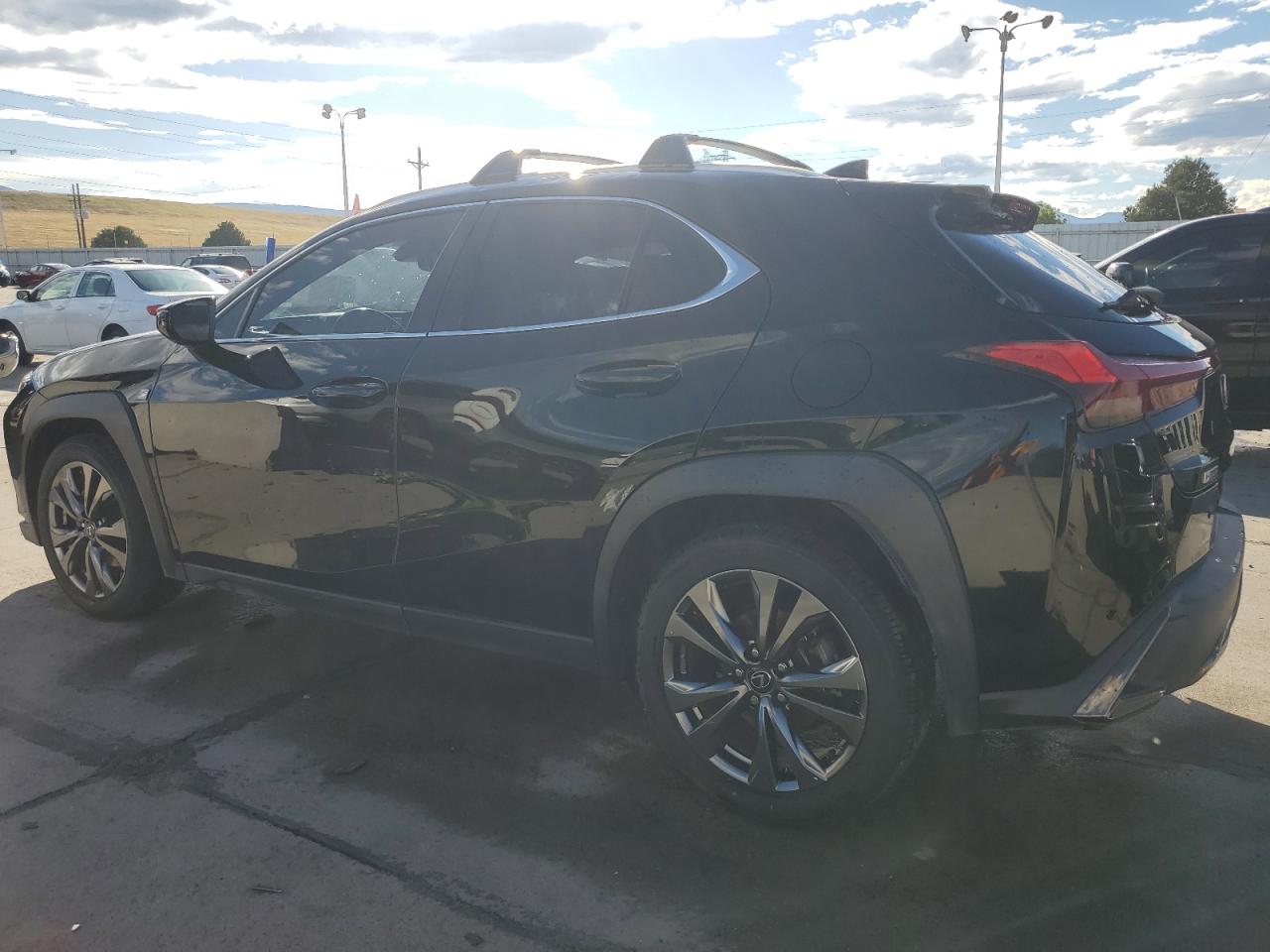 JTHY3JBH8K2006265 2019 LEXUS UX - Image 2