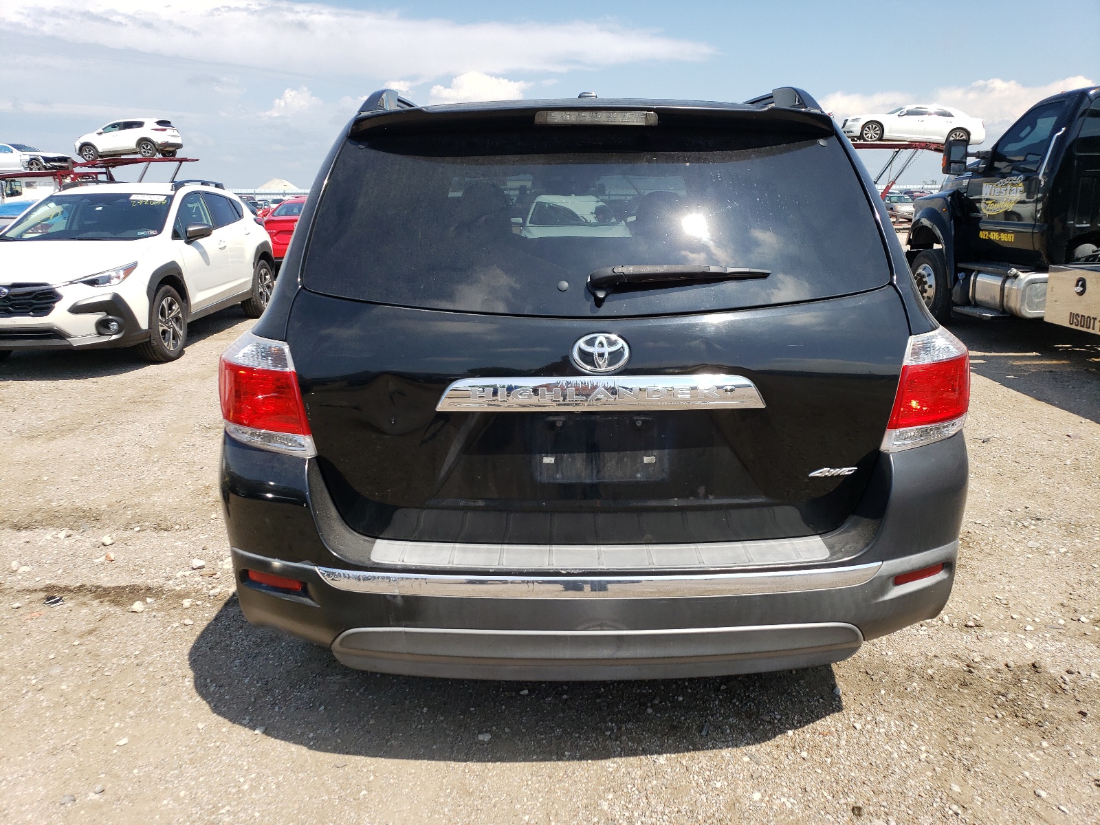 5TDBK3EHXBS057292 2011 Toyota Highlander Base