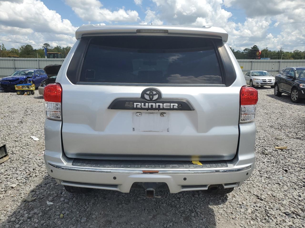 JTEBU5JR2B5046194 2011 Toyota 4Runner Sr5