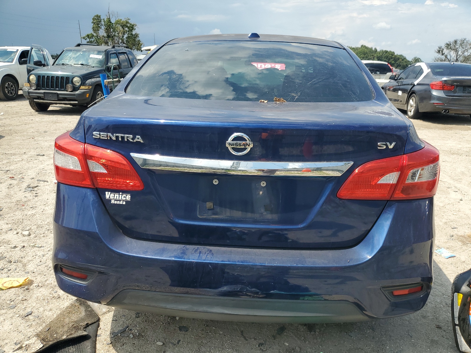 3N1AB7AP8GY215647 2016 Nissan Sentra S