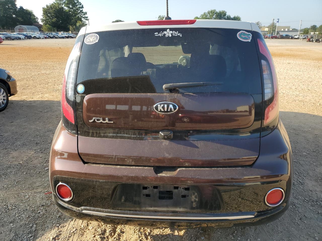 2017 Kia Soul + VIN: KNDJP3A58H7465687 Lot: 68418734