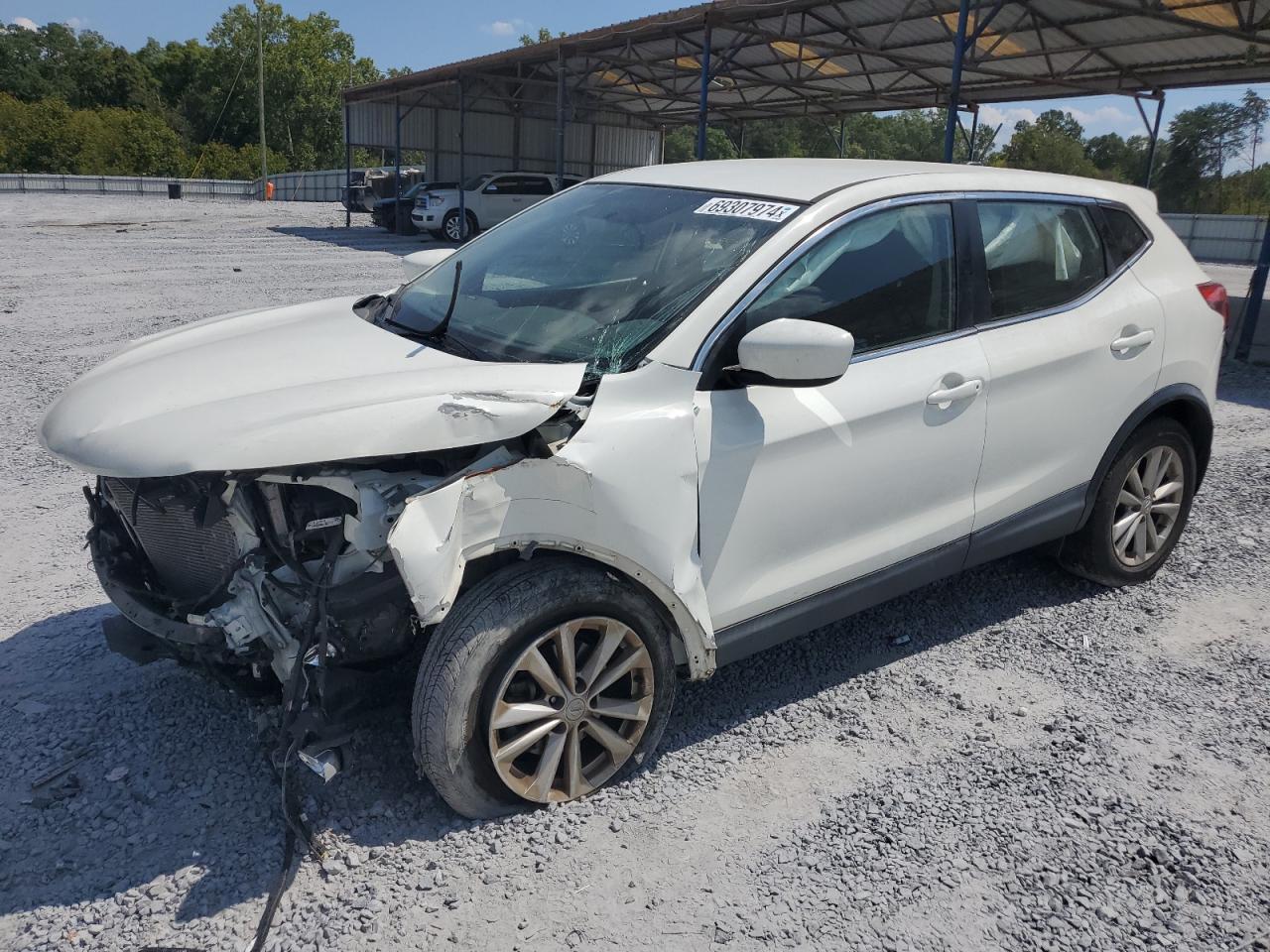 2017 Nissan Rogue - Image 1
