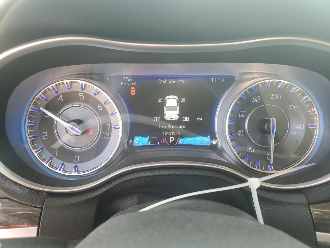 2015 Chrysler 300 Limited VIN: 2C3CCAAG3FH818269 Lot: 65539654