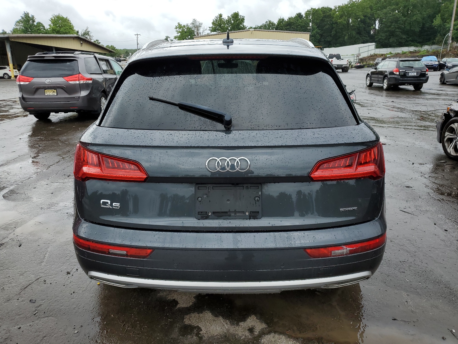 WA1BNAFY3K2018605 2019 Audi Q5 Premium Plus