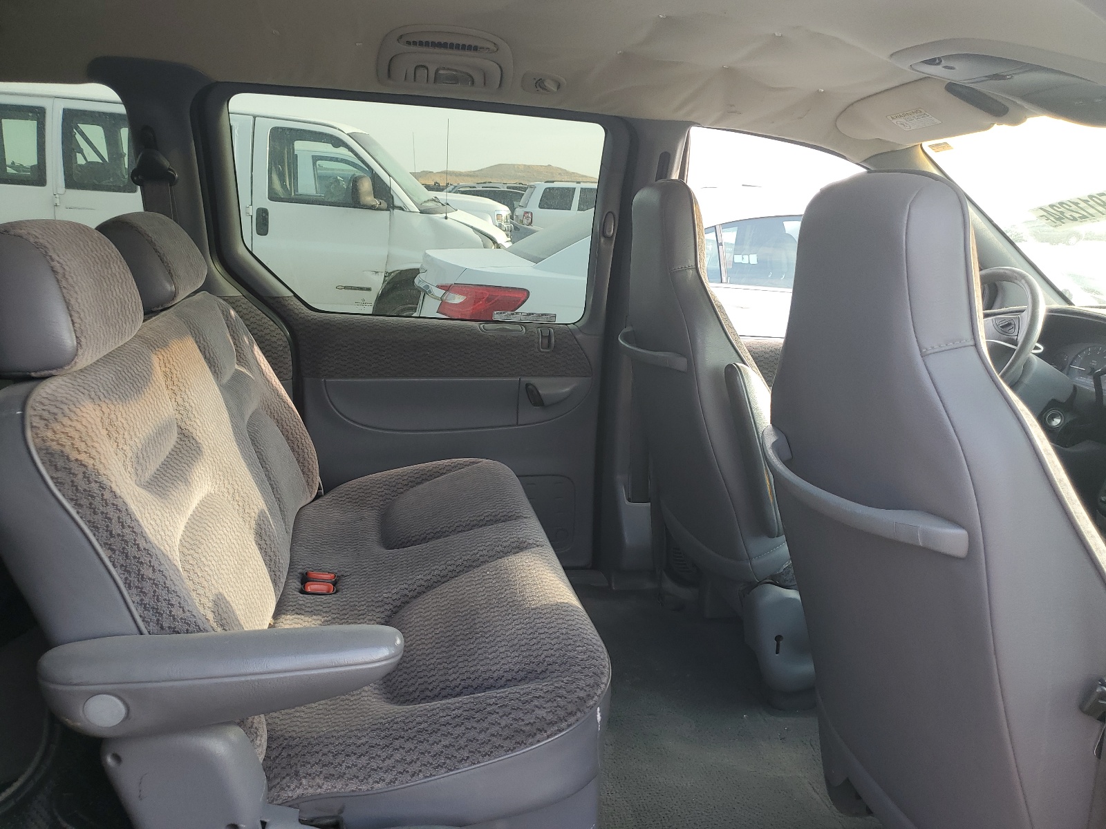 2B4GP44R2XR471512 1999 Dodge Grand Caravan Se