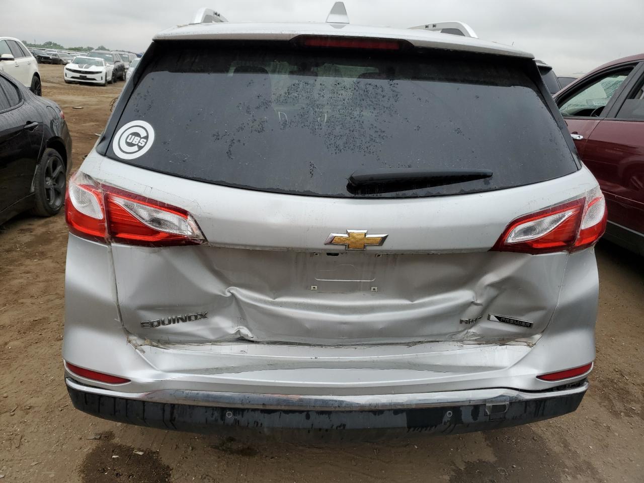 2GNAXVEV6J6135520 2018 Chevrolet Equinox Premier