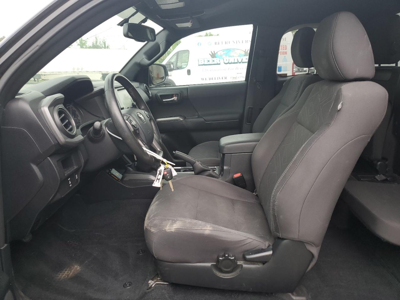 2017 Toyota Tacoma Access Cab VIN: 5TFSZ5AN8HX064957 Lot: 65934574